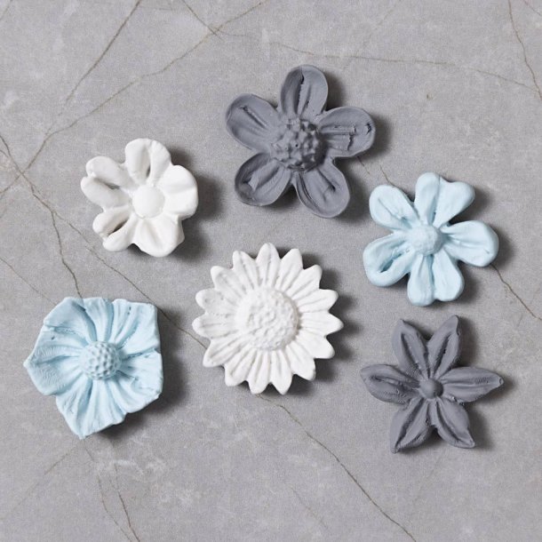 Silikoneform Blomster H: 0,5 cm, L: 1,5-2,5 cm