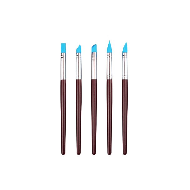 S�t med modelleringspenne i gummi